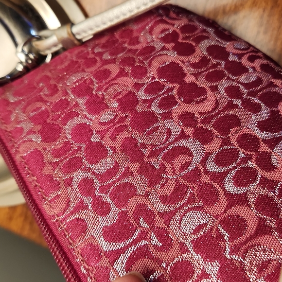 Coach Signature Wristlet, Metallic Raspberry Color - Picture 6 of 8